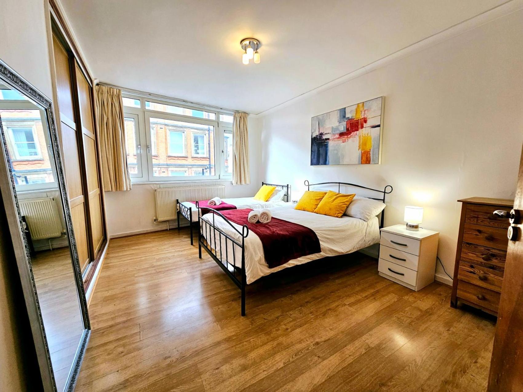 Bright & Spacious Home In Building With Lift, Right Next To Bayswater Station - Walk To Kensington Palace, Hyde Park, Little Venice & Notting Hill Londres Exterior foto