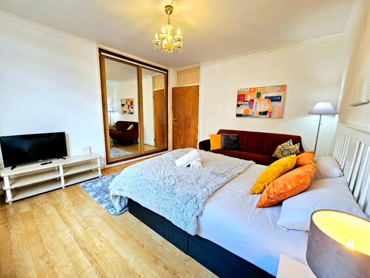 Bright & Spacious Home In Building With Lift, Right Next To Bayswater Station - Walk To Kensington Palace, Hyde Park, Little Venice & Notting Hill Londres Exterior foto