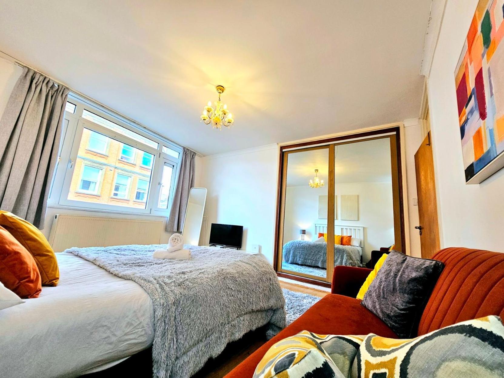 Bright & Spacious Home In Building With Lift, Right Next To Bayswater Station - Walk To Kensington Palace, Hyde Park, Little Venice & Notting Hill Londres Exterior foto