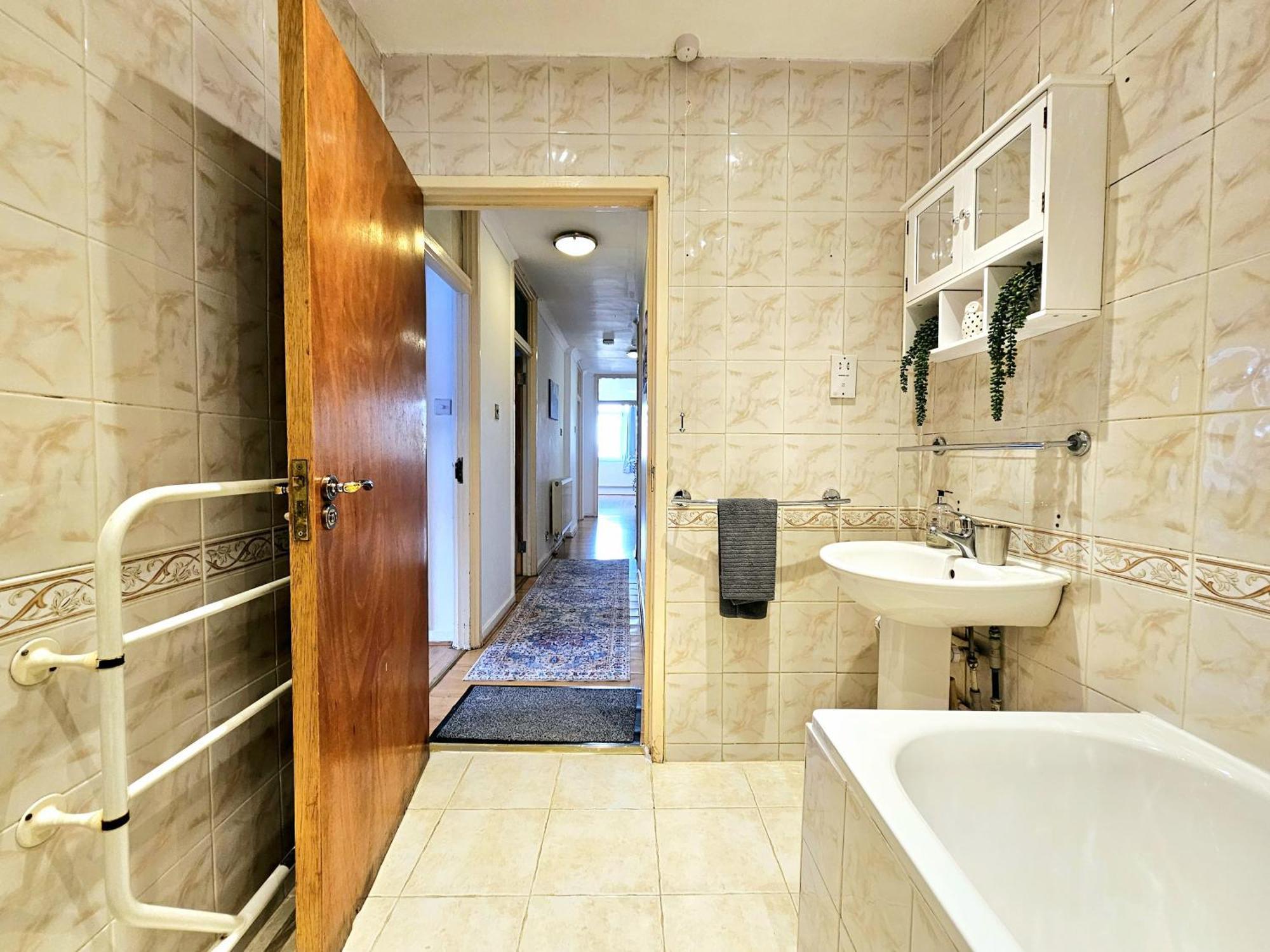 Bright & Spacious Home In Building With Lift, Right Next To Bayswater Station - Walk To Kensington Palace, Hyde Park, Little Venice & Notting Hill Londres Exterior foto