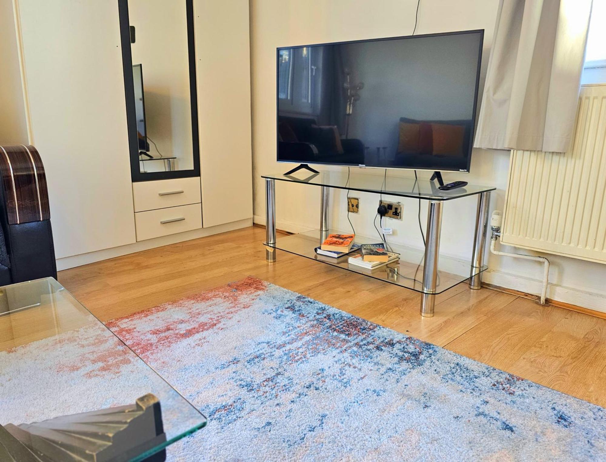 Bright & Spacious Home In Building With Lift, Right Next To Bayswater Station - Walk To Kensington Palace, Hyde Park, Little Venice & Notting Hill Londres Exterior foto